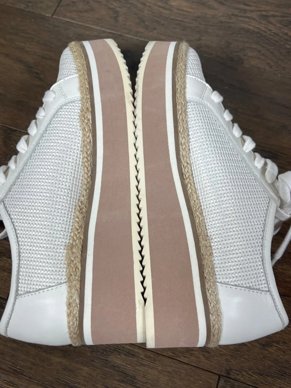 DOLCE VITA Women's Telah Mesh Leather Platform Sneaker Ivory Sz 6 EUC